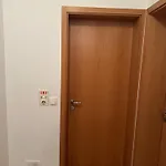 100 M2 In