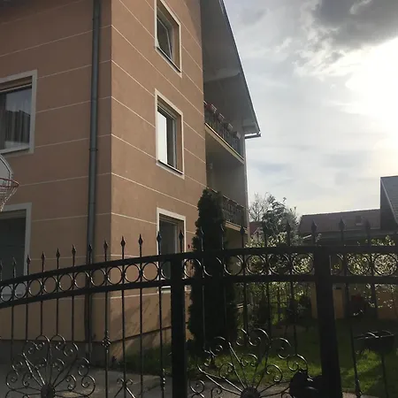 Pensjonat 100 M2 In *