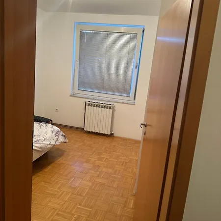 Pensjonat 100 M2 In Sarajewo