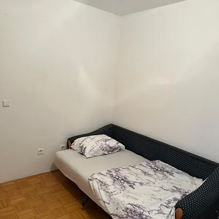 Pensjonat 100 M2 In Sarajewo