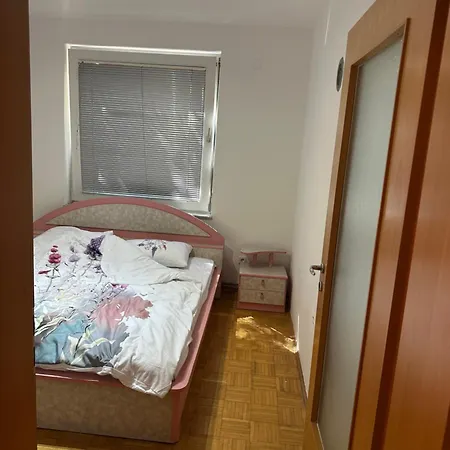 100 M2 In * Sarajewo